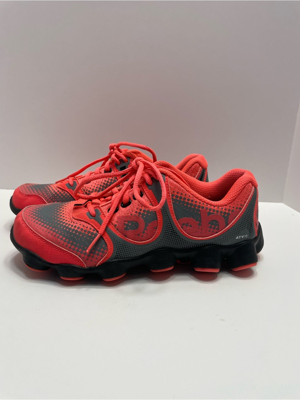 Women’s Reebok ATV19 Sonic Rush Running Shoes Red and Gray Size 8